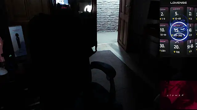 CaramelToy online show from November 15, 2025, 4:10 am