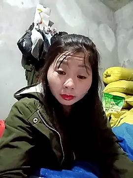 vangkt-cute online show from November 25, 2025, 12:05 pm