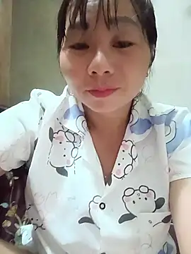 Snapshot of vangkt-cute chatting on July 23, 2026, 1:09 pm vangkt-cute online show from July 23, 2026, 1:09 pm