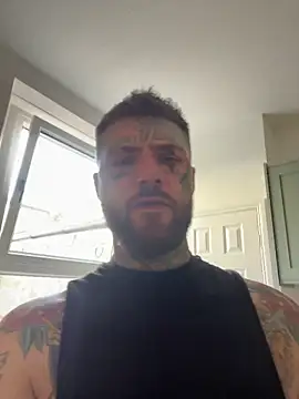 Snapshot of magicmichaell chatting on April 30, 2026, 2:45 pm magicmichaell online show from April 30, 2026, 2:45 pm