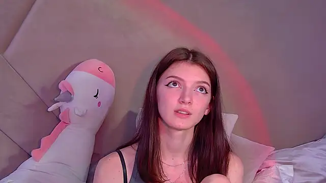 SophiaProve online show from December 5, 2025, 3:26 am