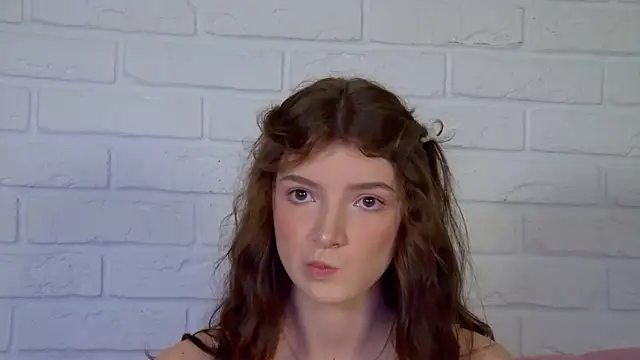 SophiaProve online show from July 5, 2026, 4:03 pm