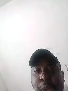 bubbles635 online show from February 13, 2026, 2:35 pm