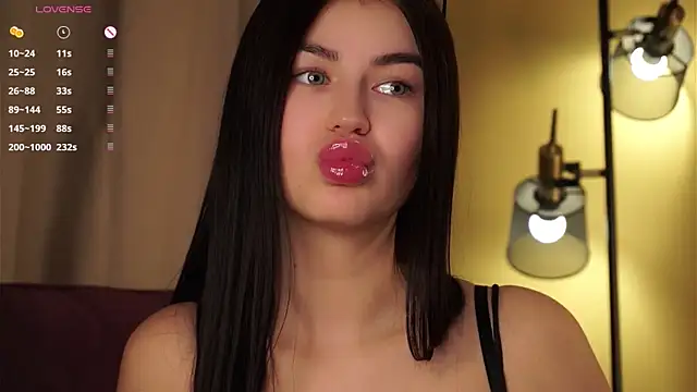 CoreenYorton online show from January 10, 2026, 1:07 am