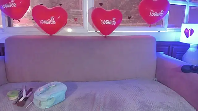 Snapshot of ReiAyanamy chatting on February 14, 2026, 7:54 pm ReiAyanamy online show from February 14, 2026, 7:54 pm