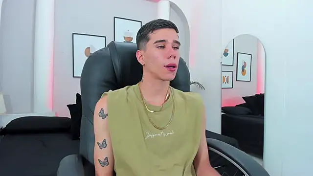 Gabo white1 online show from December 2, 2025, 7:25 am