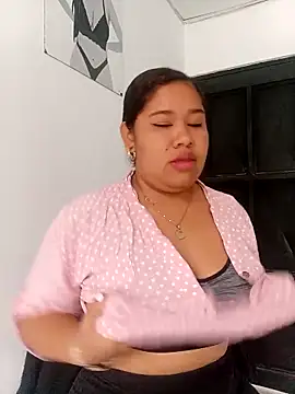 Snapshot of Sarahy- chatting on November 11, 2025, 12:16 pm Sarahy- online show from November 11, 2025, 12:16 pm