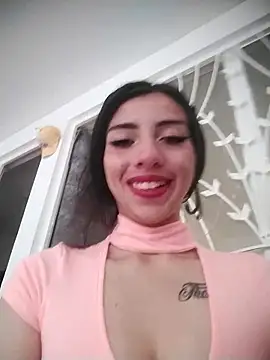 Snapshot of Mihasophia01 chatting on November 17, 2025, 2:34 pm Mihasophia01 online show from November 17, 2025, 2:34 pm