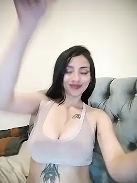 Snapshot of Mihasophia01 chatting on November 20, 2025, 2:06 pm Mihasophia01 online show from November 20, 2025, 2:06 pm