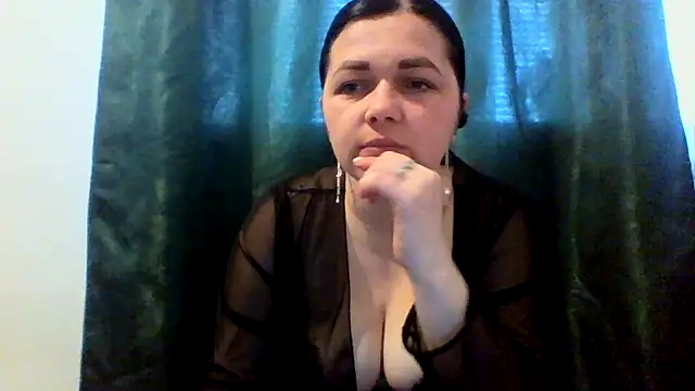 Vitalina282128 online show from April 29, 2026, 7:45 am