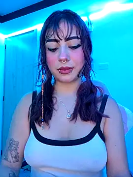 Snapshot of Sarah_Lark- chatting on March 25, 2026, 11:33 pm Sarah Lark- online show from March 25, 2026, 11:33 pm