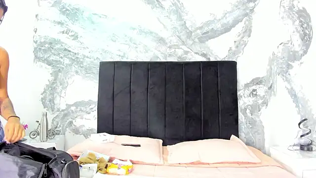 Snapshot of lilithDraven_ chatting on March 11, 2026, 4:18 am lilithDraven online show from March 11, 2026, 4:18 am