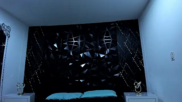 Snapshot of lilithDraven_ chatting on March 18, 2026, 3:53 am lilithDraven online show from March 18, 2026, 3:53 am