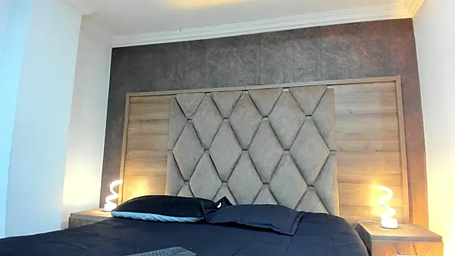 Snapshot of lilithDraven_ chatting on March 23, 2026, 4:05 am lilithDraven online show from March 23, 2026, 4:05 am