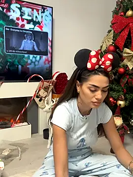 vanesa mon online show from December 17, 2025, 1:50 pm