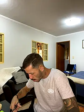 Lucasjandre online show from December 4, 2025, 9:29 am