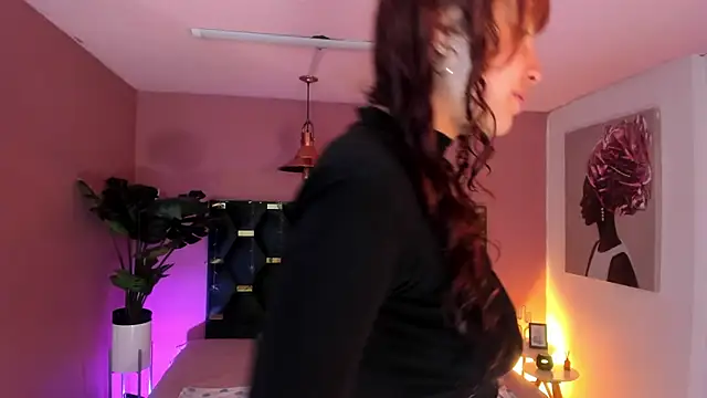 Velvet Dreamss online show from June 19, 2026, 11:47 am