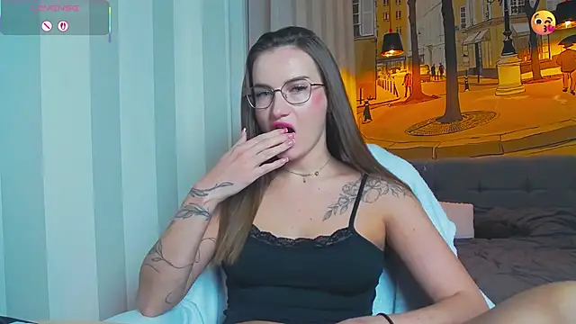 ALICE  ALICE69 online show from May 1, 2026, 8:24 pm