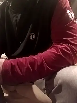 Snapshot of kam580 chatting on November 30, 2025, 3:32 am kam580 online show from November 30, 2025, 3:32 am