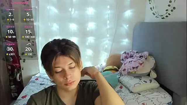 Felix kitty online show from December 19, 2025, 11:39 am