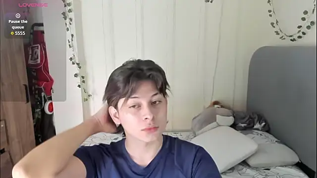 Felix kitty online show from March 20, 2026, 7:08 pm