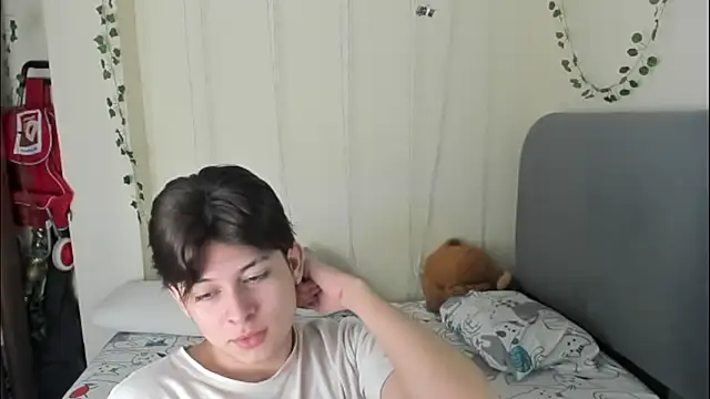 Felix kitty online show from March 22, 2026, 6:55 pm