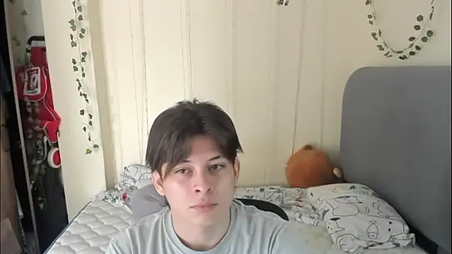 Felix kitty online show from March 25, 2026, 7:20 pm