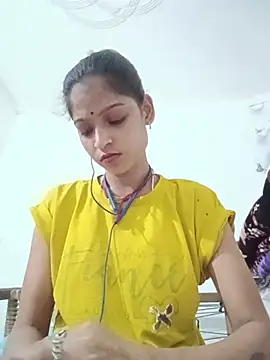 Mohnicute online show from July 4, 2026, 7:31 pm