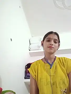 Mohnicute online show from August 2, 2026, 7:12 pm