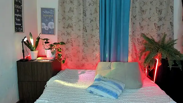 Angel White25 online show from November 21, 2025, 11:25 pm