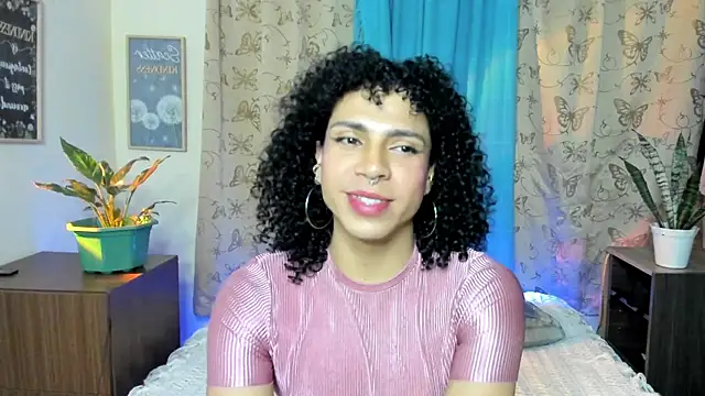 Angel White25 online show from December 17, 2025, 5:46 am