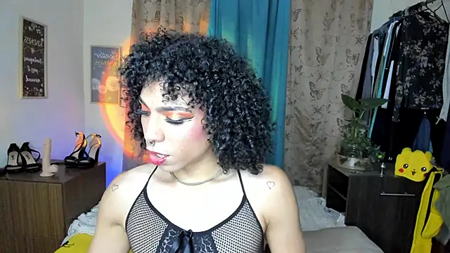 Angel White25 online show from April 29, 2026, 12:48 am