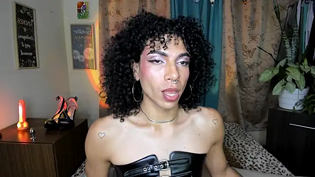 Angel White25 online show from June 12, 2026, 11:14 pm