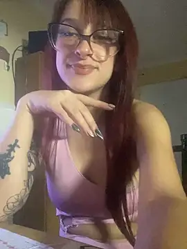 Taurina0105 online show from May 15, 2026, 3:46 am