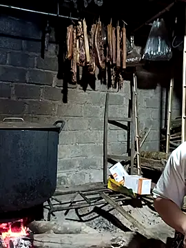 girl-hot2x online show from February 25, 2026, 12:26 pm