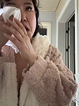 oo-shanshan online show from December 3, 2025, 10:30 pm