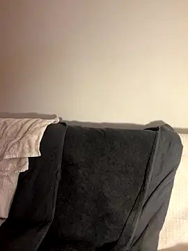 mellikitten online show from November 16, 2025, 2:28 am