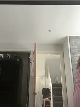 Snapshot of Cutebrowneyes_ chatting on December 14, 2025, 1:05 pm Cutebrowneyes online show from December 14, 2025, 1:05 pm