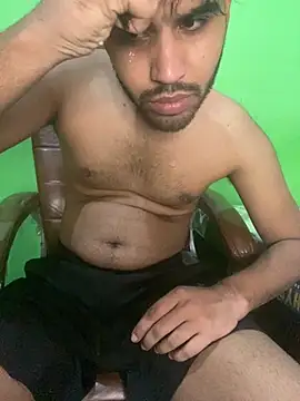Snapshot of hotyyyyjonny chatting on May 9, 2026, 3:39 pm hotyyyyjonny online show from May 9, 2026, 3:39 pm