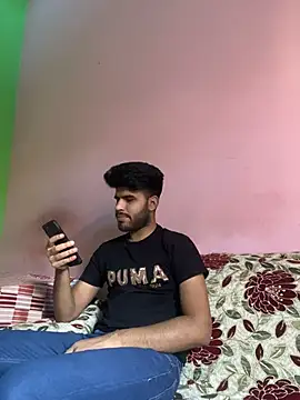 Snapshot of hotyyyyjonny chatting on May 16, 2026, 4:31 am hotyyyyjonny online show from May 16, 2026, 4:31 am