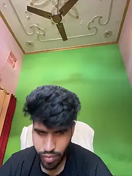 Snapshot of hotyyyyjonny chatting on May 20, 2026, 3:24 am hotyyyyjonny online show from May 20, 2026, 3:24 am