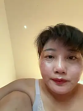 Nuomi6 online show from July 16, 2026, 2:17 am