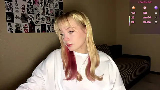 JestineParslow online show from January 18, 2026, 8:34 pm