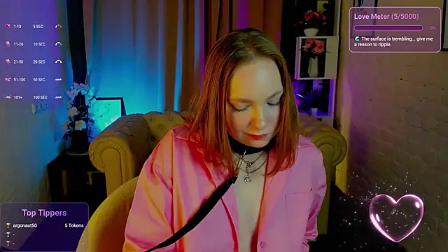 Elizabeth Walson online show from November 22, 2025, 9:36 pm