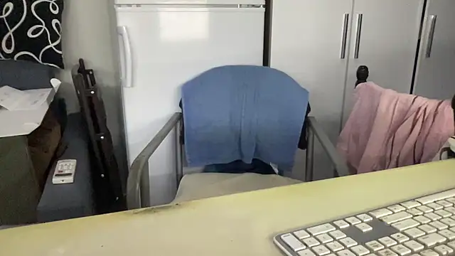 coach-karl online show from November 7, 2025, 12:43 am