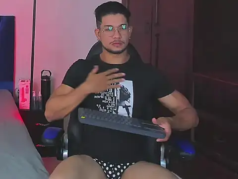 Nolan joness online show from March 25, 2026, 7:42 pm