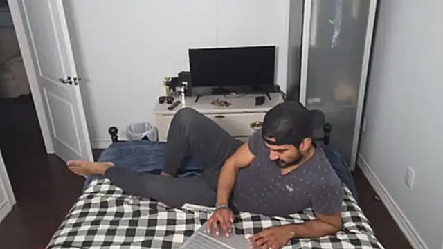 piggylatino online show from May 7, 2026, 3:56 am
