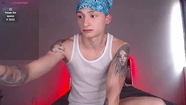 ArthurPhoenixx online show from January 9, 2026, 9:49 pm