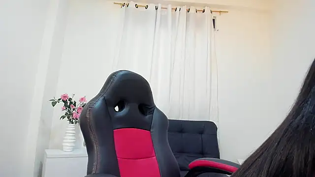 ana maria    online show from December 20, 2025, 12:51 am