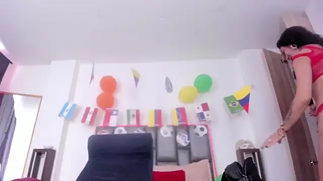 Snapshot of sarahhernandez chatting on June 28, 2026, 2:45 pm sarahhernandez online show from June 28, 2026, 2:45 pm